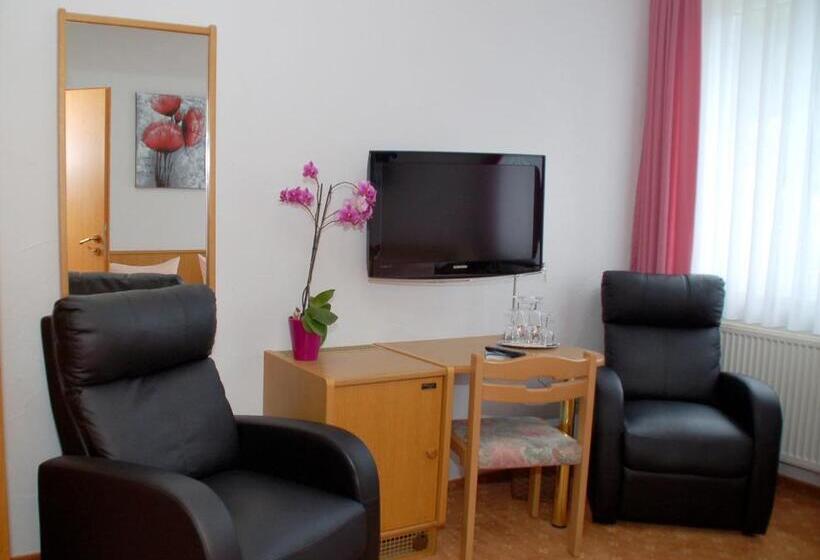 Quarto Estandar, Goldner Anker