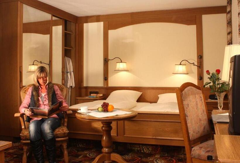 스탠다드 룸, Hanses Bräutigam