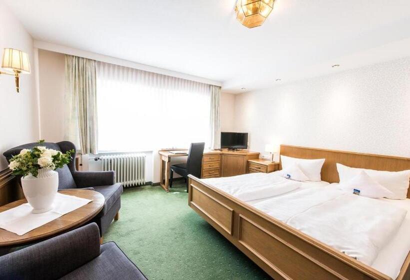 스탠다드 룸, Hanses Bräutigam