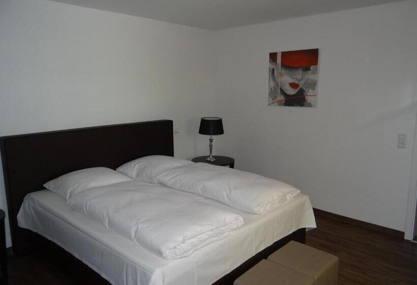 １ベッドルームアパートメント, Maris