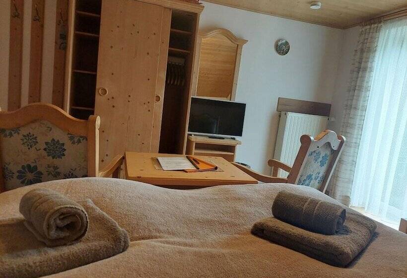 Номер Стандарт, Pension Eichhorn