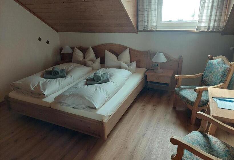 Номер Стандарт, Pension Eichhorn