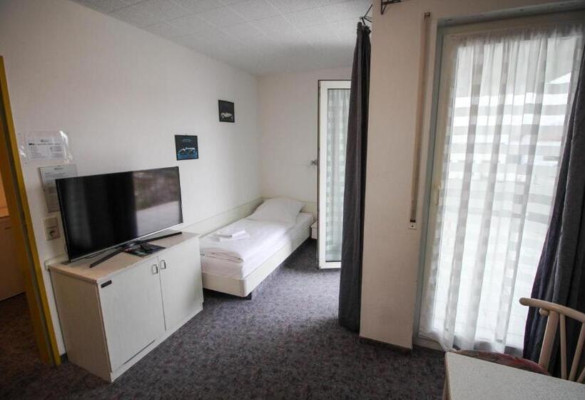 패밀리 룸, Relax