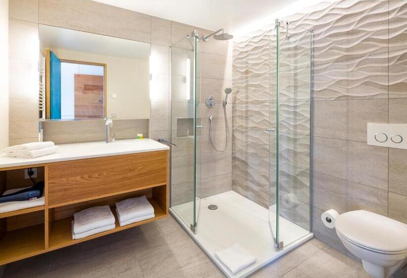 Quarto Estandar Vista Lago, Seehof