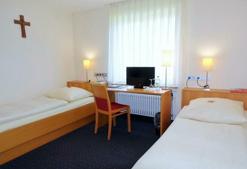 标准间, Tagungshaus Schönenberg