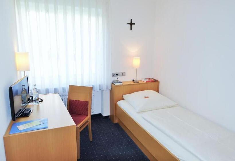 标准单人间, Tagungshaus Schönenberg