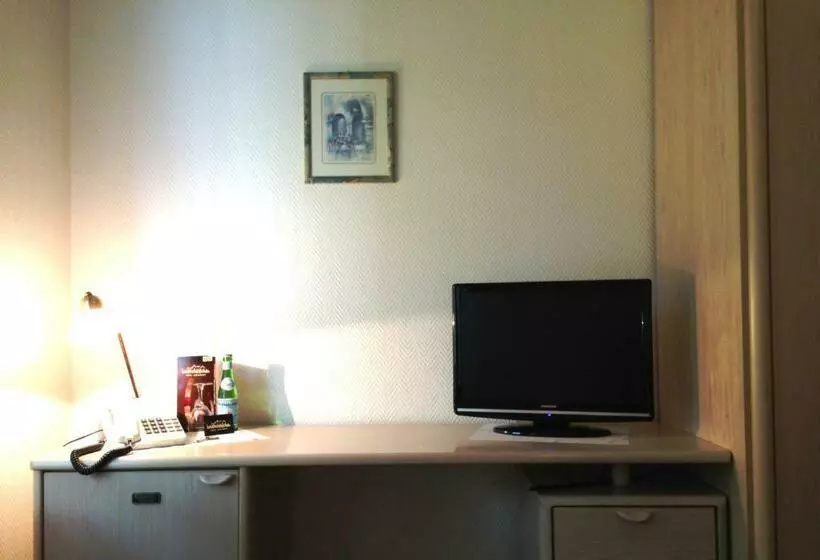 Standard Yhden Hengen Huone, Waldschlösschen
