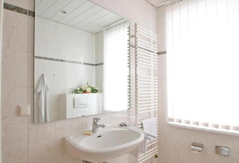 غرفة قياسية, Zellerfelder Hof