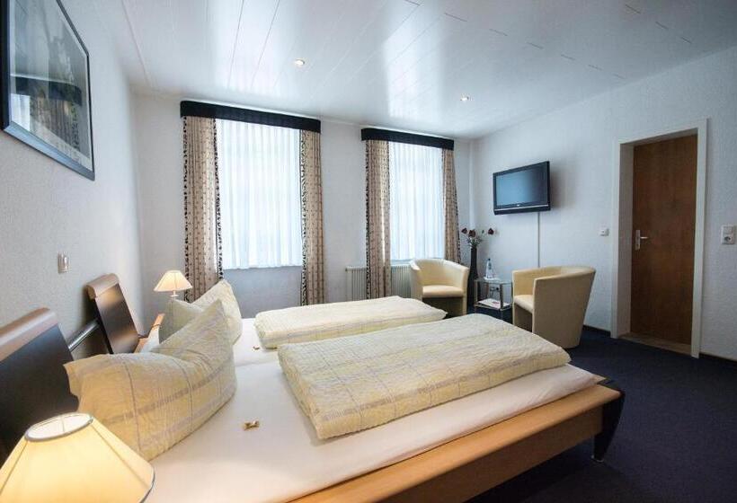 غرفة قياسية, Zellerfelder Hof