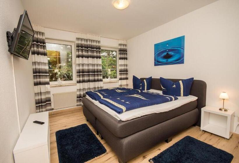 غرفة عائلية, Zellerfelder Hof