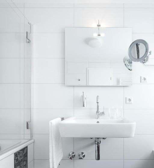 スタンダードルーム, Zu Den Drei Linden