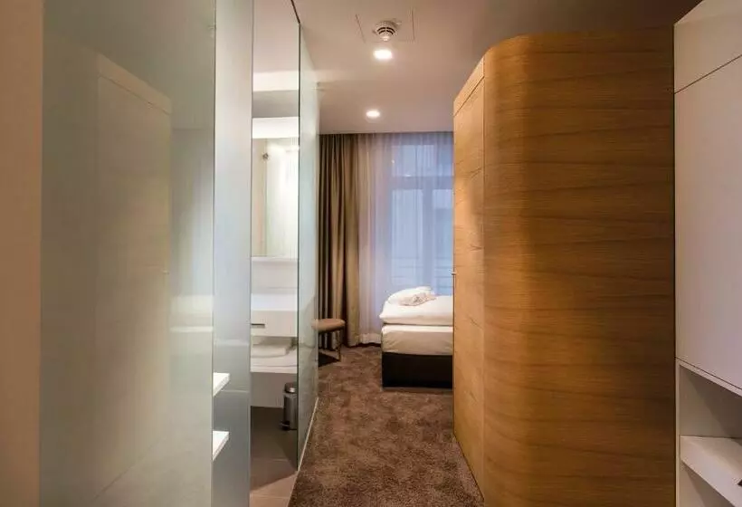 Standard Yhden Hengen Huone, Dorint Parkhotel Jordanbad