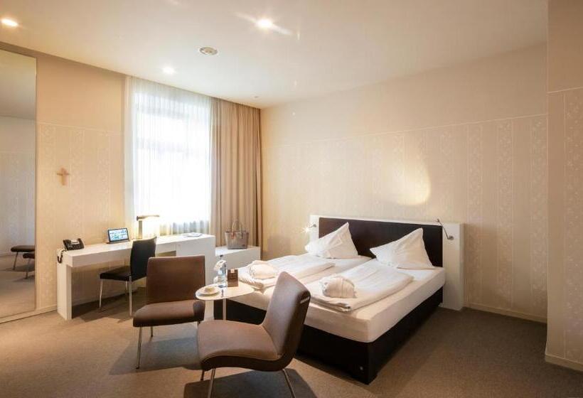 디럭스 룸, Parkhotel Jordanbad