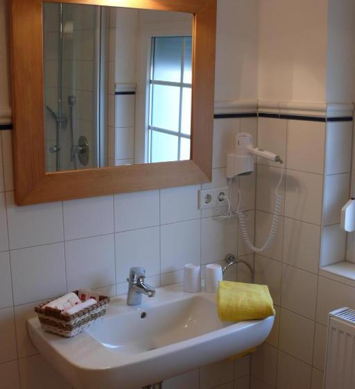 スタンダードシングルルーム, Posthotel Arnold