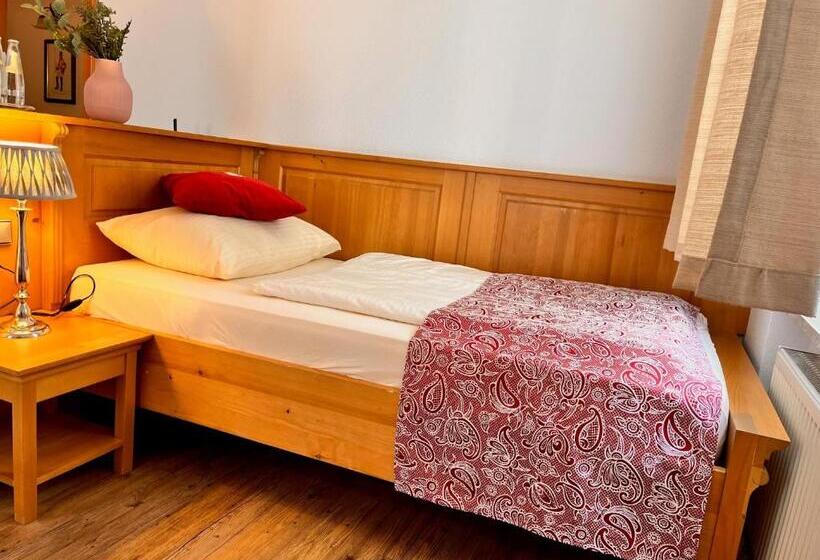 スタンダードシングルルーム, Posthotel Arnold