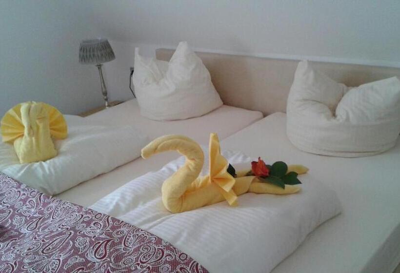 スタンダードルーム, Posthotel Arnold