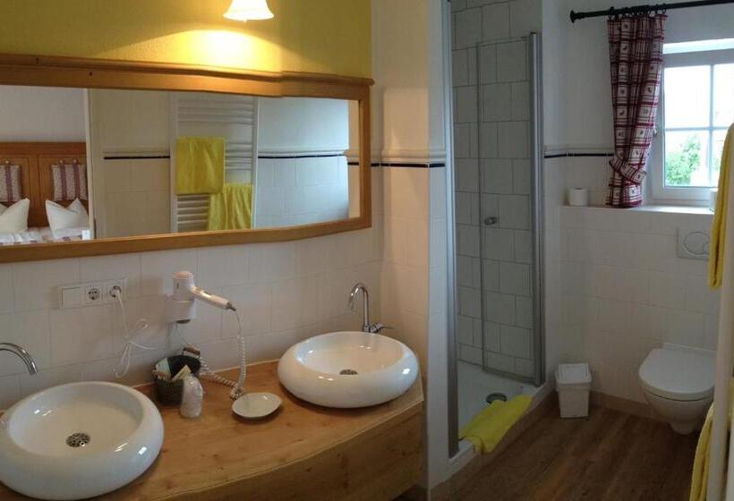 バルコニー付きスタンダードルーム, Posthotel Arnold