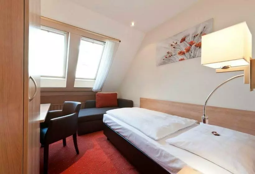 スタンダードシングルルーム, Garni Hotel Schumacher
