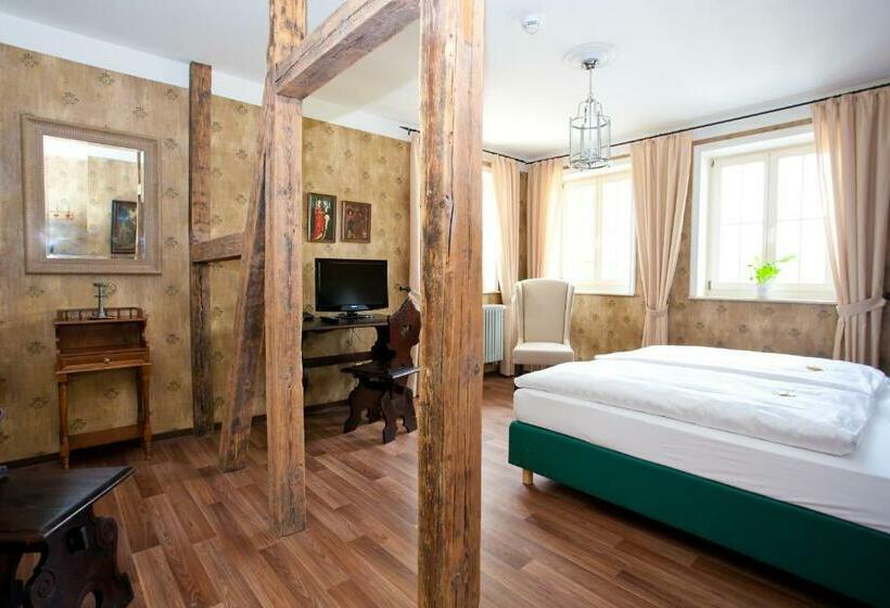 Номер Стандарт, Gastwirtschaft & Hotel Hallescher Anger