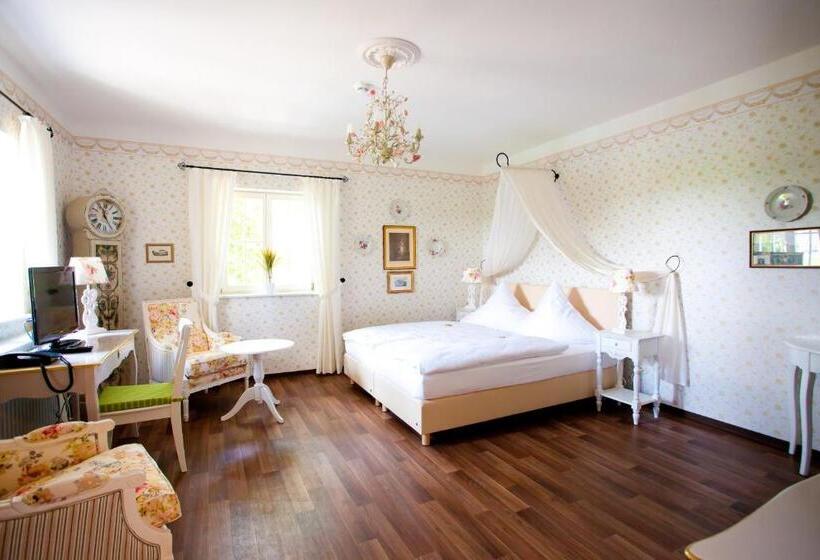 Номер Стандарт, Gastwirtschaft & Hotel Hallescher Anger