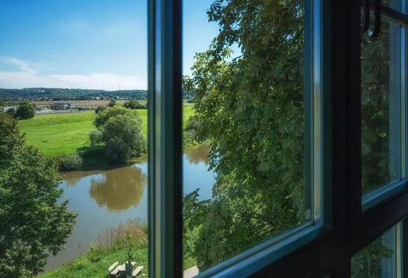 Huoneisto 2 Makuuhuonetta, Gastwirtschaft & Hotel Hallescher Anger