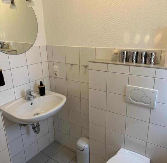 패밀리 룸, Café Burg Stahleck