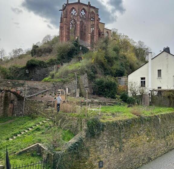 스탠다드 룸, Café Burg Stahleck