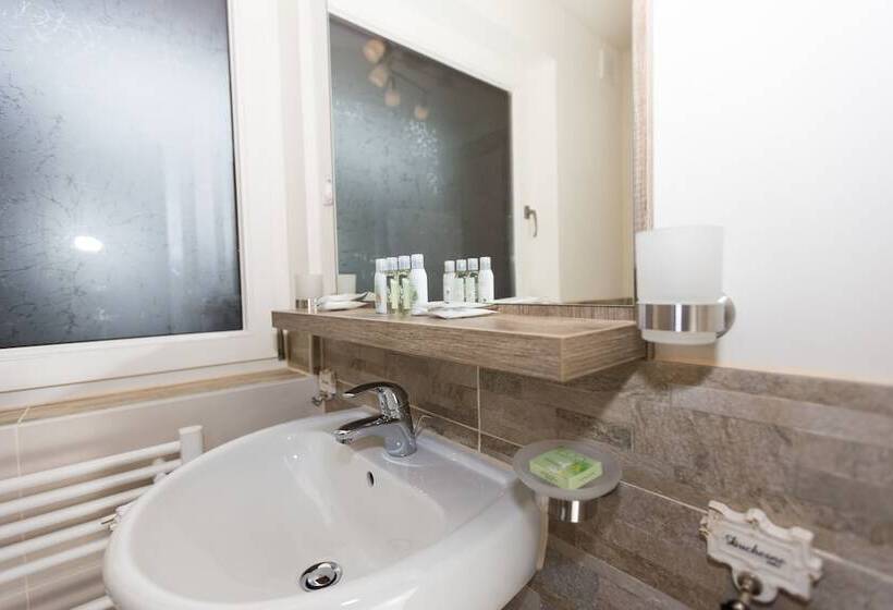 家庭间, Deva Hotel Kaiserblick