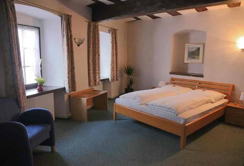 Номер Стандарт, Doernersches Haus