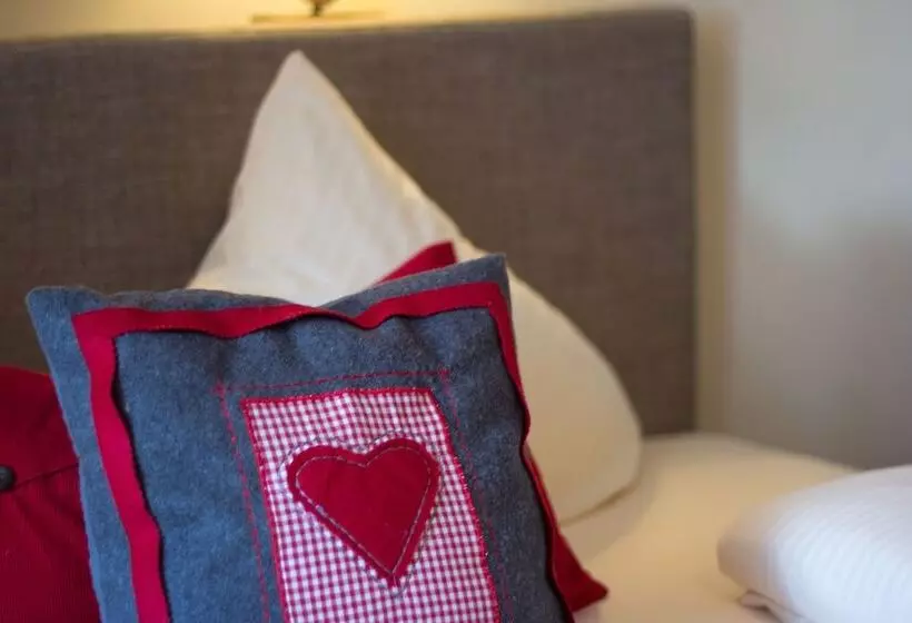 اتاق استاندارد با بالکن, Dreimaderlhaus Das Vegetarische Boutique