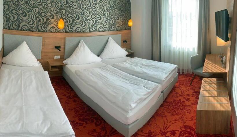 标准三人间, Felsenkeller