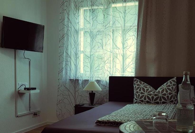 غرفة أساسية, Gut Lauterbad