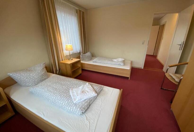 סטודיו משפחתי, Harzidyll