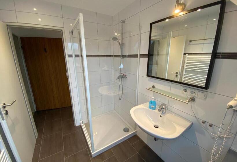 דירת 4 חדרים, Harzidyll