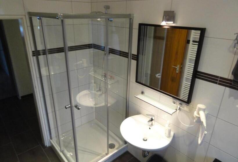 דירת שלושה חדרים, Harzidyll