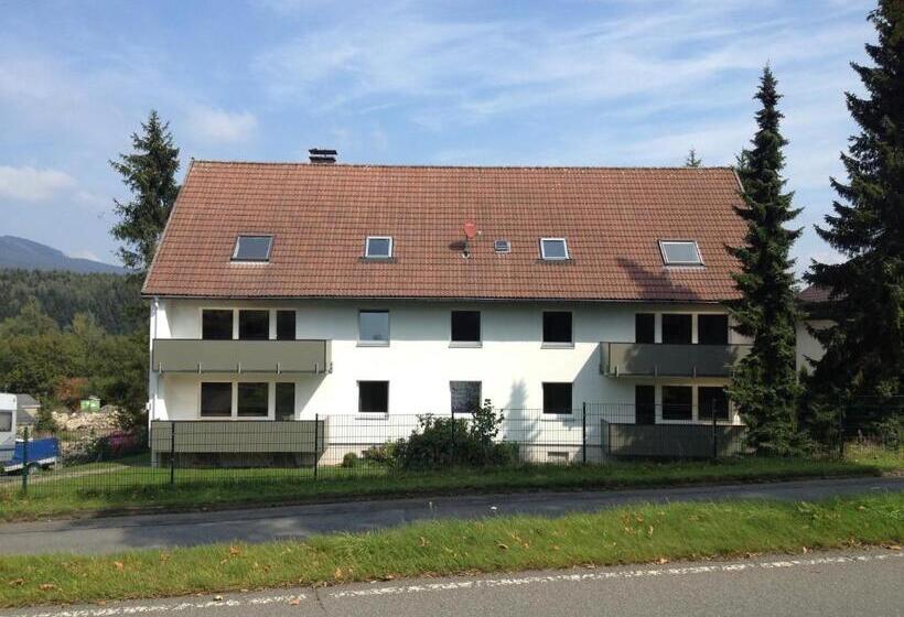 דירת שלושה חדרים, Harzidyll