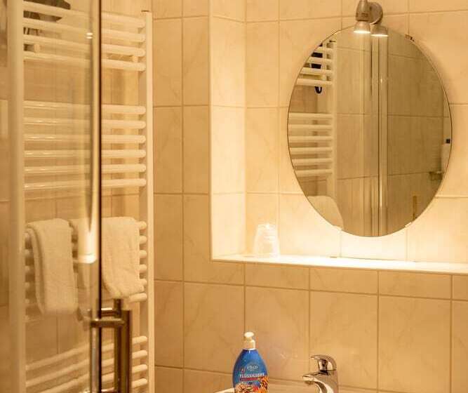 スタンダードシングルルーム, Ferienpark Auf Dem Simpel