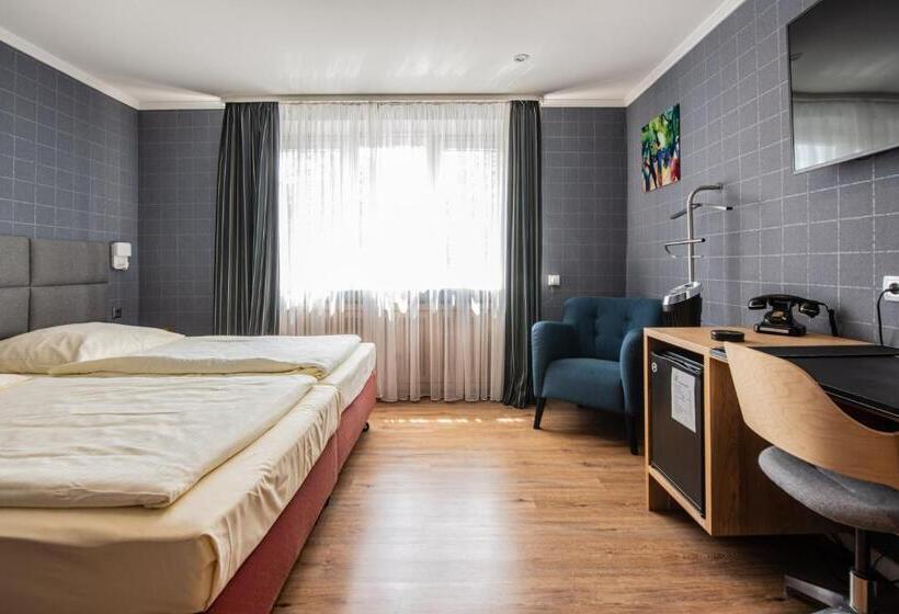 غرفة قياسية, Kurfürstenhof