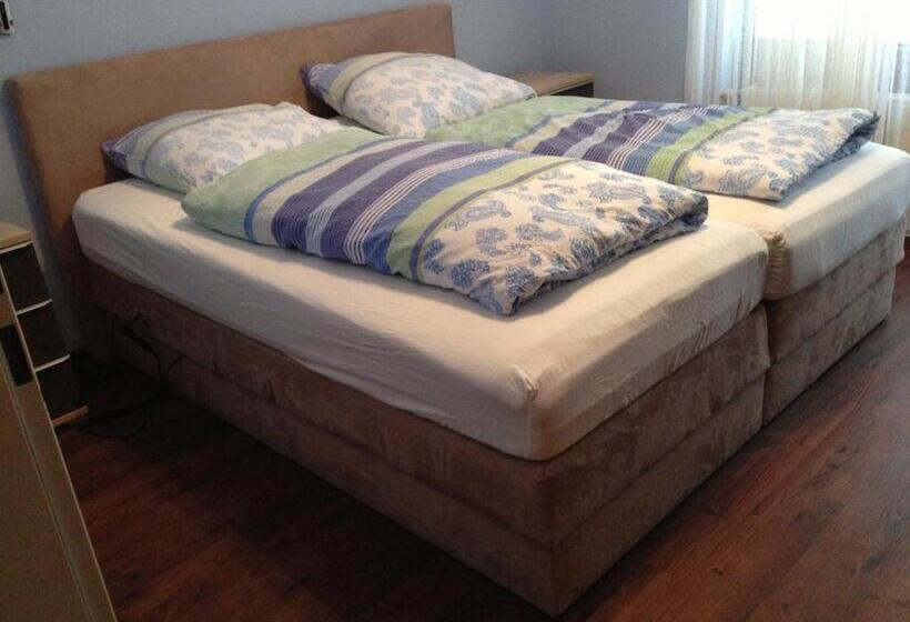 스탠다드 룸, Marktschänke