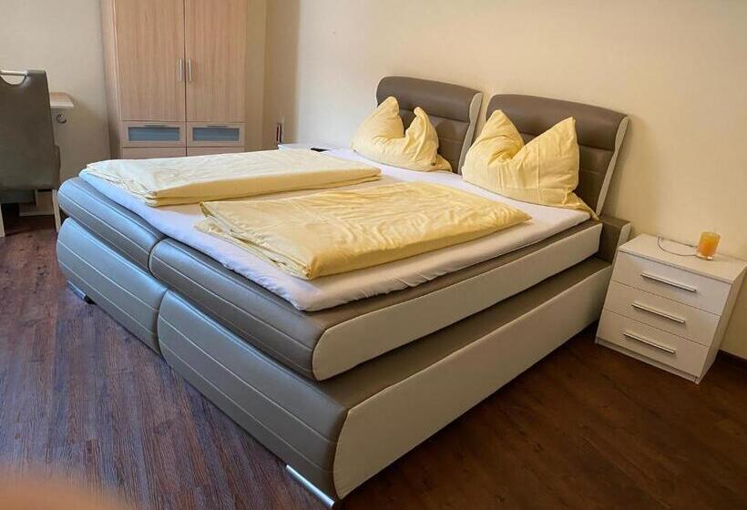 스탠다드 룸, Marktschänke