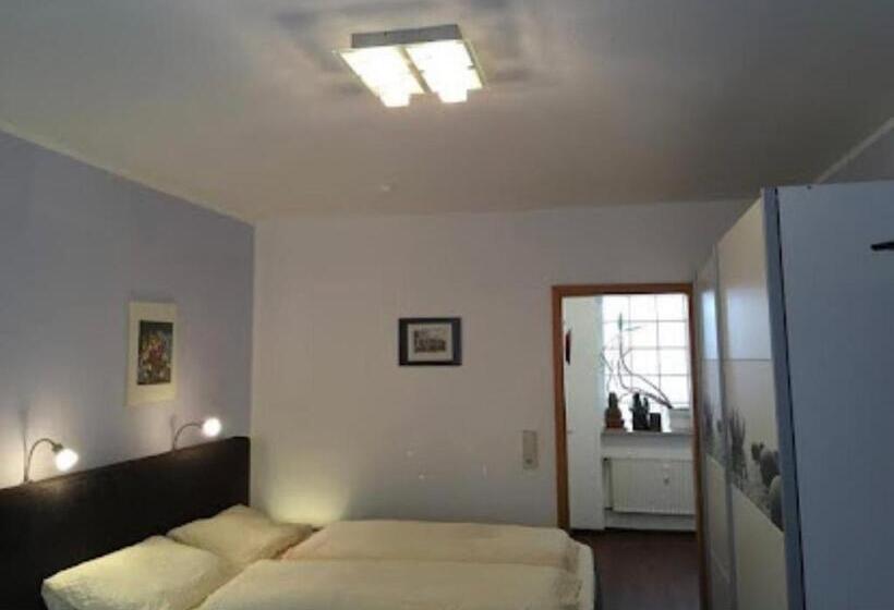 스탠다드 룸, Marktschänke