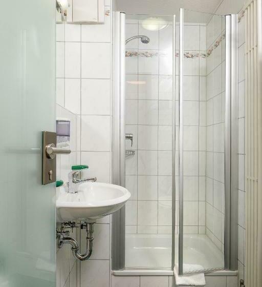 Quarto Estandar, Mythos