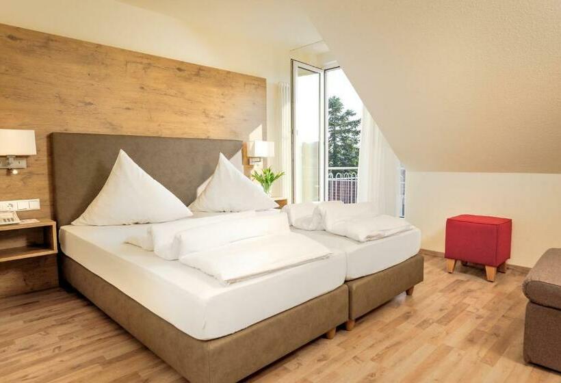 Quarto Estandar, Mythos