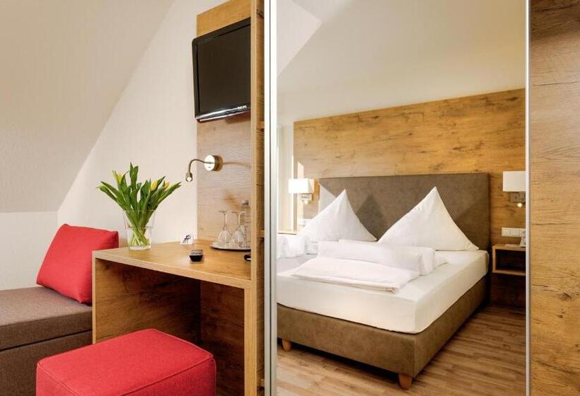 Quarto Estandar, Mythos