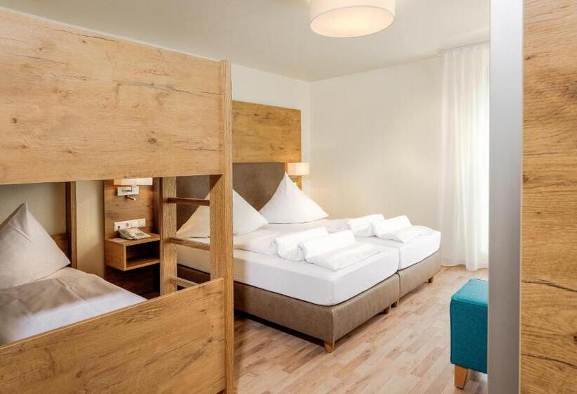 Quarto Quádruplo Estandar, Mythos