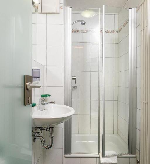 Quarto Triplo Estandar, Mythos