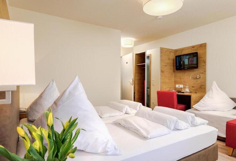 Quarto Triplo Estandar, Mythos