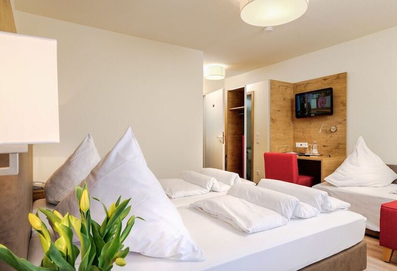 Quarto Triplo Estandar, Mythos