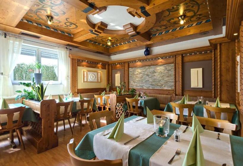 Quarto Estandar, Mythos