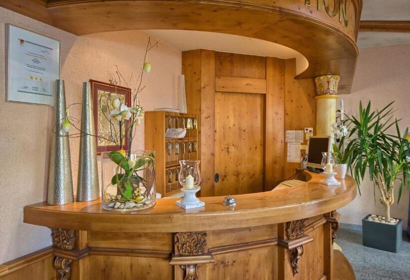 Quarto Triplo Estandar, Mythos